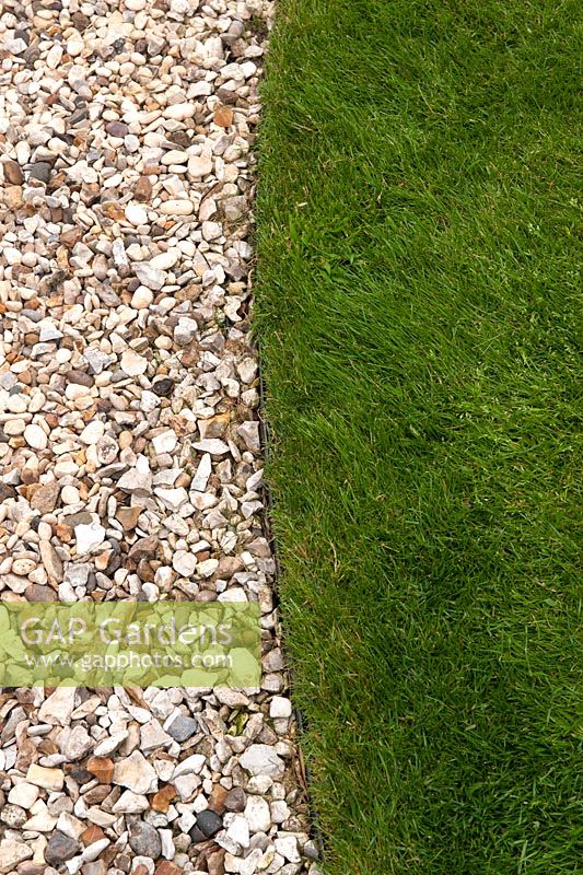 20ml gravel with lawn edged with metal strip