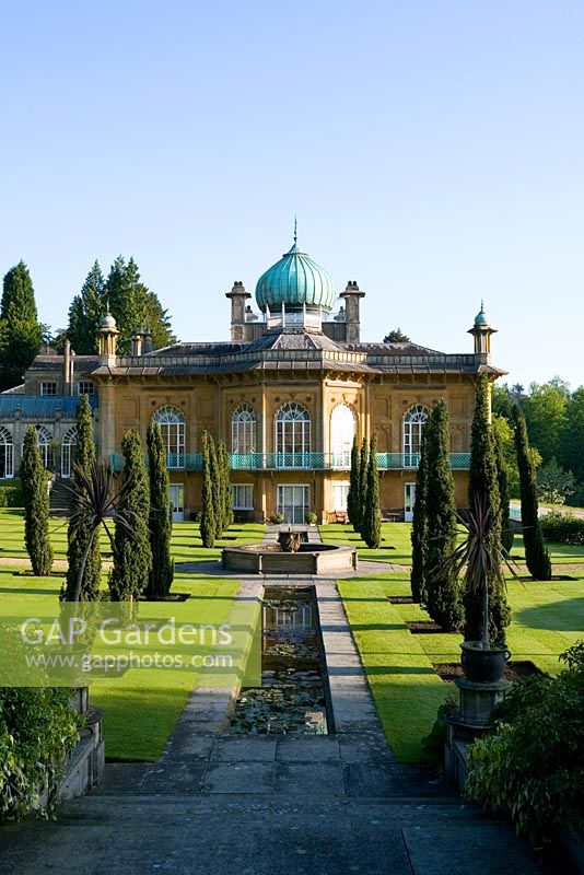 Exotic oriental water garden with Indian style house - Sezincote, Moreton-in-Marsh, Gloucestershire 