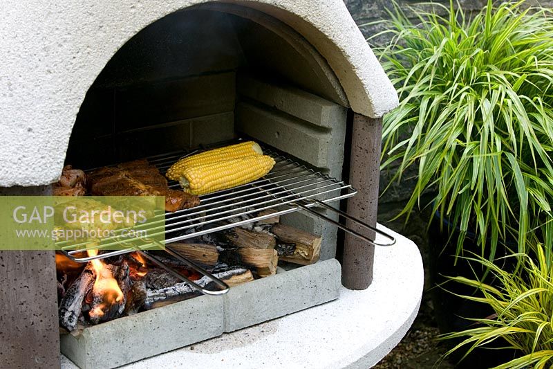 Concrete sectional barbecue