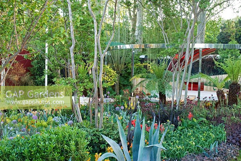 The Lloyds TSB Garden - Chelsea Flower Show 2008