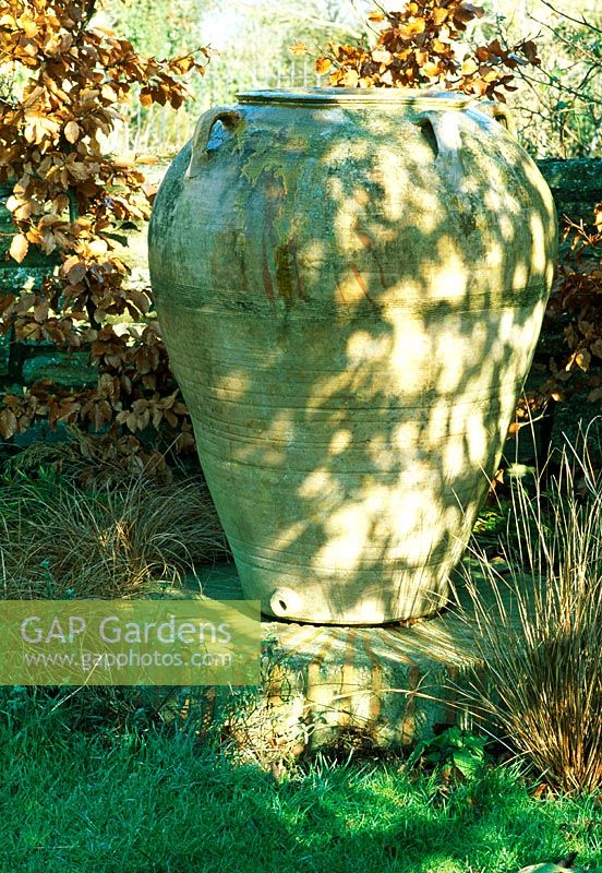 Empty urn in Winter Garden at Woodpeckers