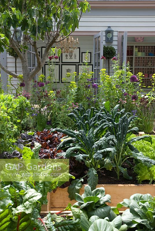 The Marston and Langinger 30th Anniversary Garden - RHS Chelsea Flower Show 2009