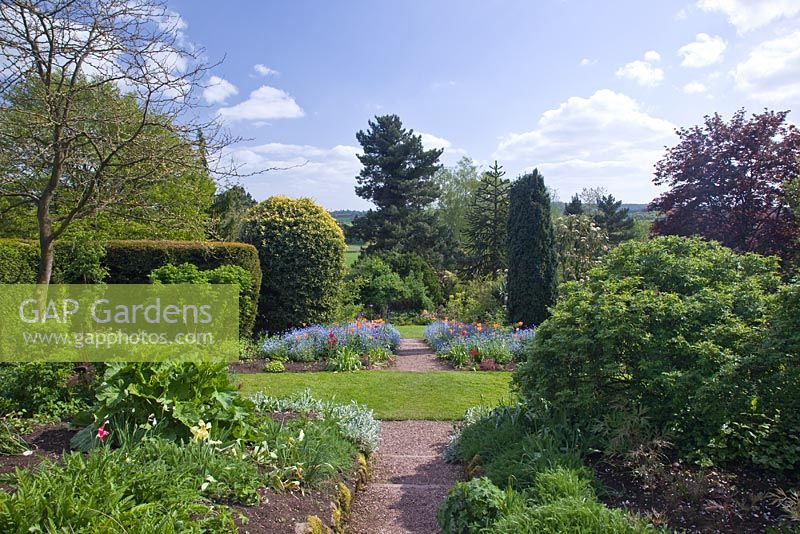 Dorothy Clive Garden - by Ron Evans - GAP Gardens
