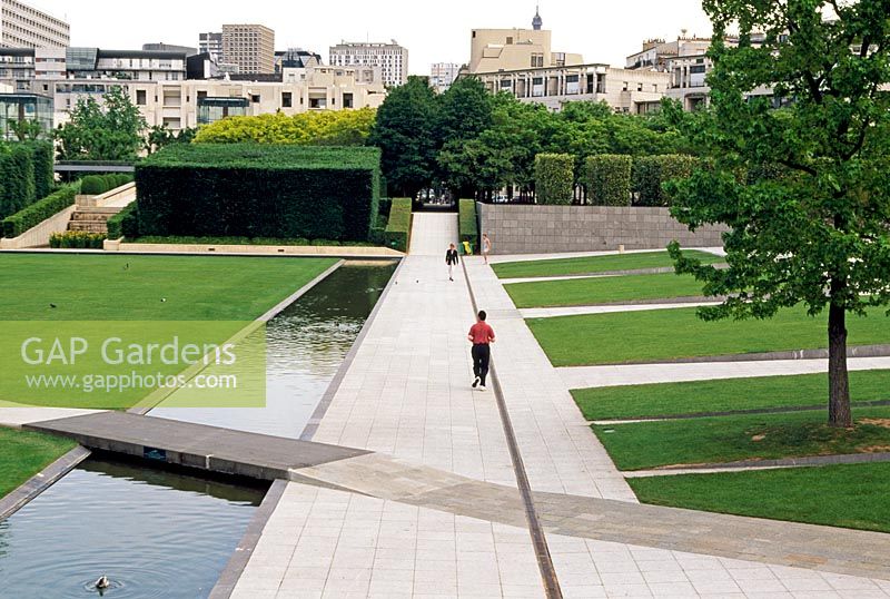 Parc Andre-Citroen designed by Alain Provost and Gilles Clement. Paris