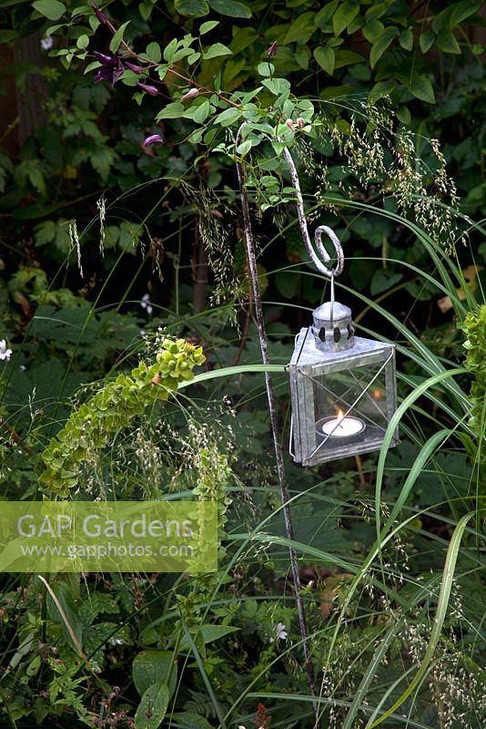 Hanging lantern with tea light