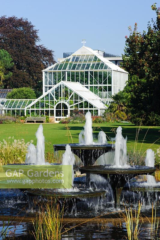 View of the Tropical House and fountains - Cambridge University Botanic Gardens
