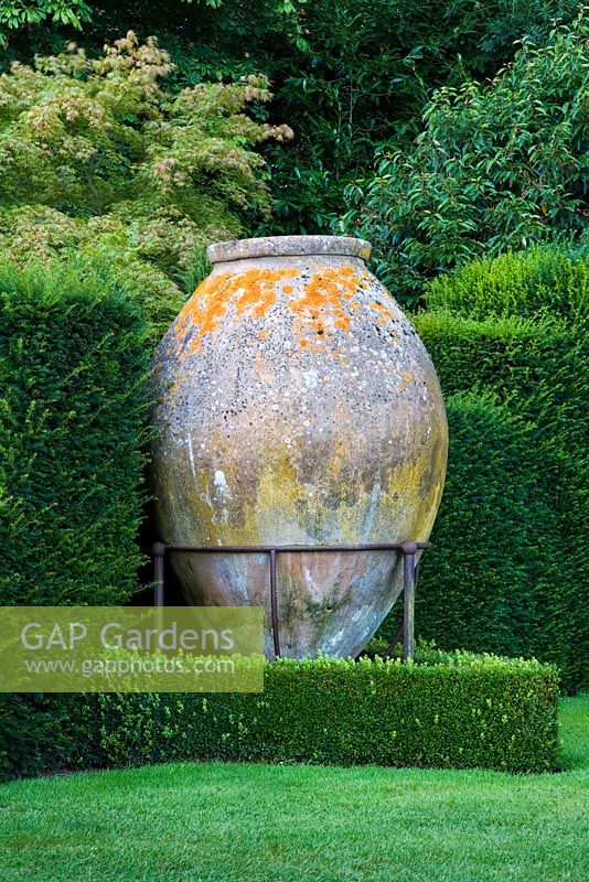 Spanish sherry jar in the Meditteranean Garden, Highgrove Garden, August 2007.  