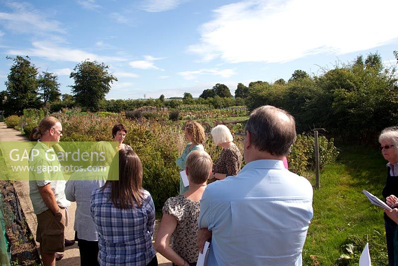 The class is very hands on as Rachel walks round the farm explaining techniques and types of flowers