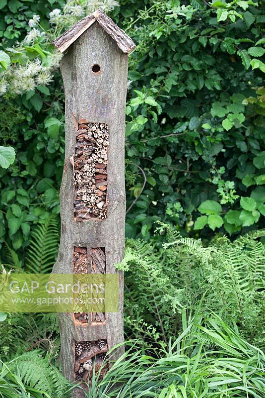 Jordans Wildlife Garden, detail of animal hotel to encourage wildlife into the garden. Designer: Selina Botham - Sponsor: Jordans Cereals