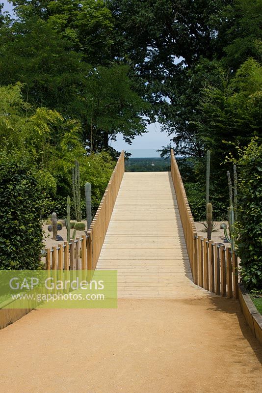 Le Jardin d'Orphee, Orpheus' Garden, Designers: Albert Schurs and Wendy Gaze, Festival International des Jardins 2015, Domaine de Chaumont sur Loire, France, wooden bridge