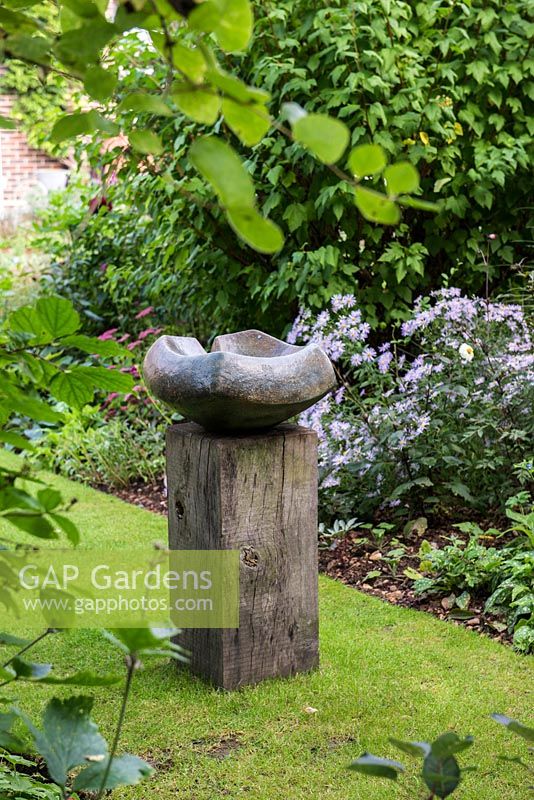 A sculptural bird bath made by artist Sarah Walton. A present from Neil and Linda to each other, in celebration of their 40th Wedding Anniversary.