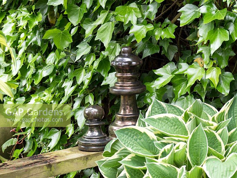 Chess pieces are used throughout the garden and add an interesting feature which one actively seeks out