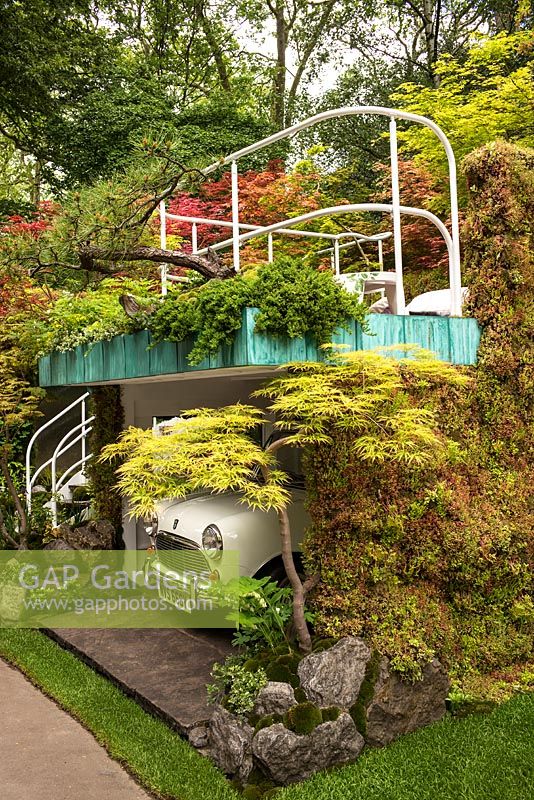 Senri-Sentei - Garage Garden at the RHS Chelsea Flower Show 2016. Designer Kazuyuki Ishihara. Mandatory credit: © Rob Whitworth