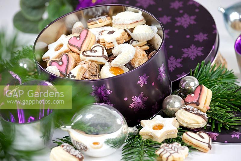 Christmas cookies in a tin