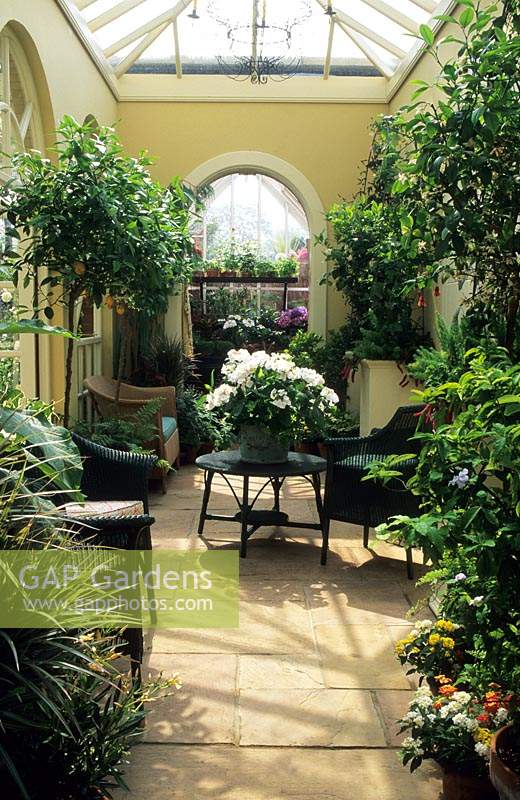 Chelsea FS 1997 Design Andrea Parsons Conservatory garden room interior