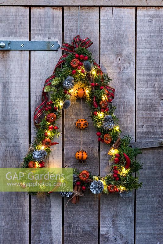 Door wreath with LED fairy lights 