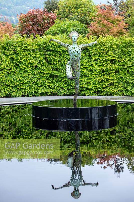 'Zephyr' by Simon Gudgeon - The Leaf Creative Garden , A Garden of a quiet contemplation - RHS Malvern Spring Festival 2019