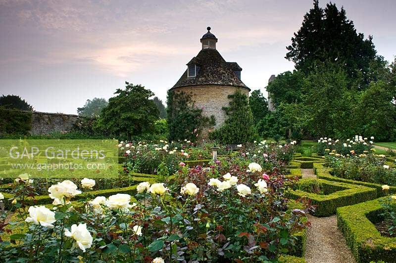 Parterre filled with Rosa - Rose - beds, also Pigeon House