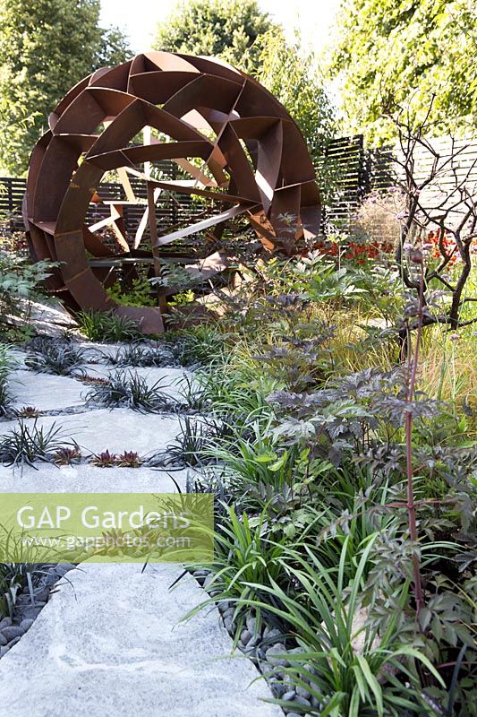 Elements Mystique Garden. Designed by Elements Garden Design. Hampton Court Flower Show 2018