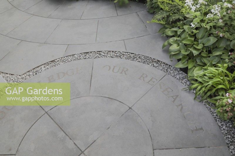 Circular paving in the CRUK Legacy Garden at RHS Malvern Spring Festival 2022