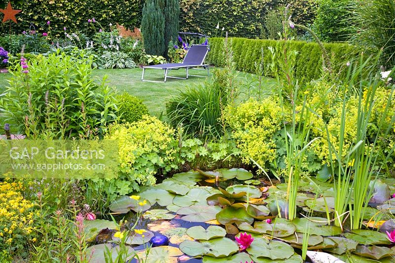 Pond with seating area 