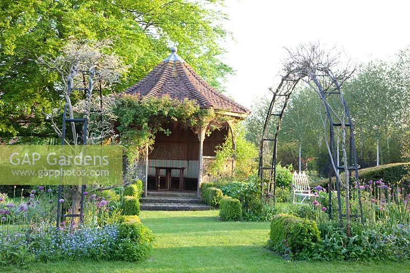 Pavilion in the garden 