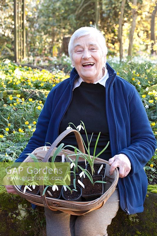 Portrait Olive Mason, garden owner 