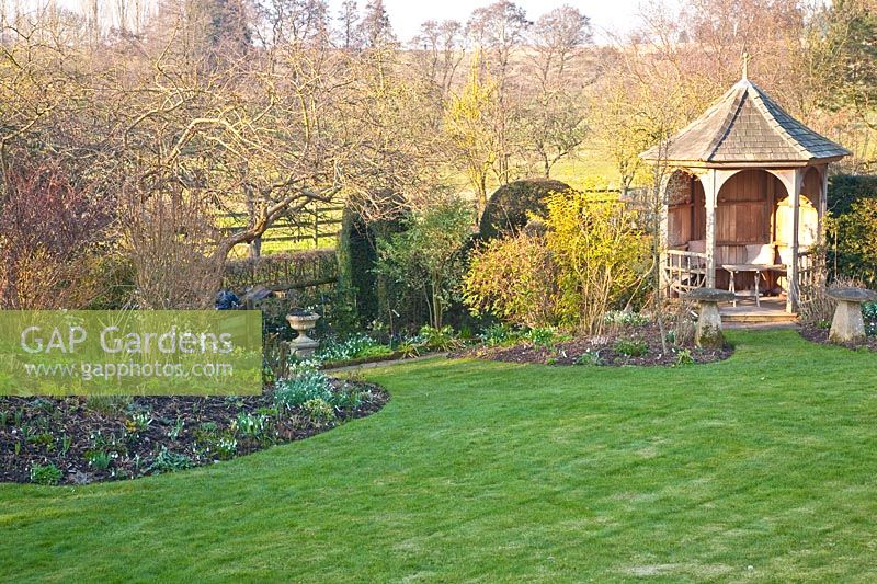 Pavilion in the winter garden, Galanthus 