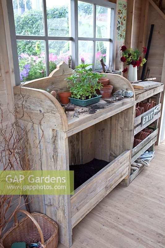 Potting table in the garden house 