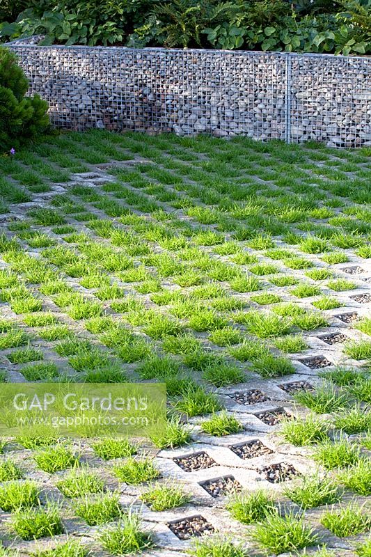 Lawn grid 
