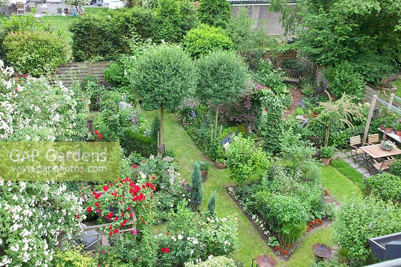 Overview small garden 