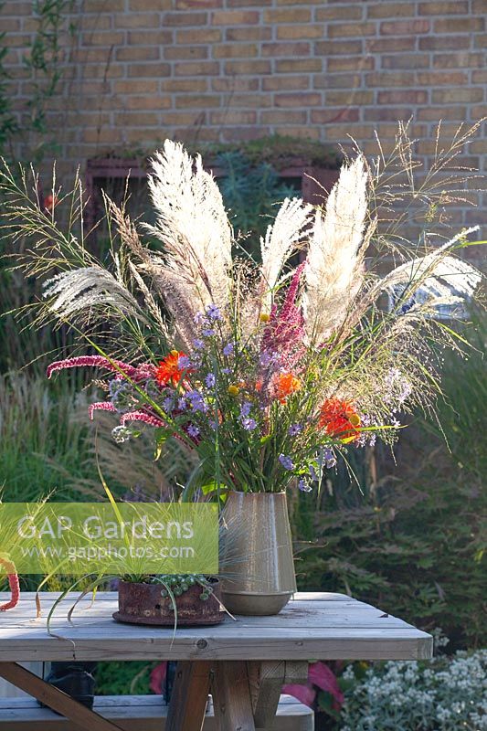 Bouquet with grasses 