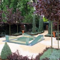 Free standing water feature in Daily Telegraph garden, Chelsea 