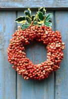 Cotoneaster wreath