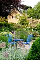 Sunken garden - Kiftsgate Court Garden, Chipping Campden, Gloucestershire, UK