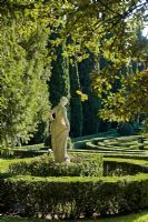 Statue in garden - Giardini Giusti, Verona, Italy