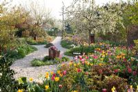 Tulipa, Lunaria annua and Malus 'Red Dentinel' - Imig-Gerold Garden 