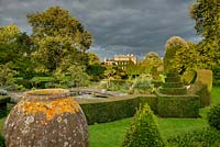 The Thyme Walk and House, Highgrove, September 2012. The house was built between 1796 and 1798 in a Georgian neo classical style. 