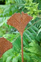 Metal garden decoration of gingko leaf