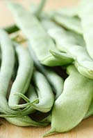 Phaseolus vulgaris 'Hunter' AGM - French climbing bean and Phaseolus vulgaris  'Delinel' AGM - French dwarf bean.  Picked beans, August