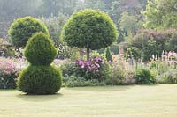 Border with topiary