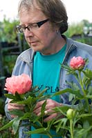 Billy Carruthers of Binny Plants with Paeonia Coral Charm