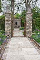 The Brewin Dolphin Garden, Best in Show at RHS Chelsea Flower Show 2012 by Cleve West