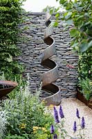 Hampton Court Flower Show 2016. 'A Summer Retreat' designed by Amanda Waring, Laura Arison