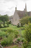 Reconstructed Medieval Garden, The Prebendal Manor  