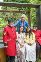 Joanna Lumley OBE with Chelsea Pensioners and fair fashion campaigner Venetia La Manna on left and climate justice activist Daze Aghaji on right

The Body Shop Garden

Designer: Jennifer Hirsch

RHS Chelsea Flower Show 2022 Sanctuary Gardens