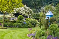 Country house garden 