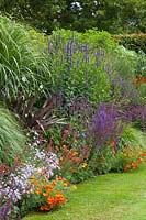 Bed with perennials and grasses 