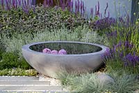 Modern water basin, Salvia officinalis Purpurascens, Thymus, Festuca glauca, Salvia nemorosa 