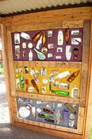 Screen wall with bottles 